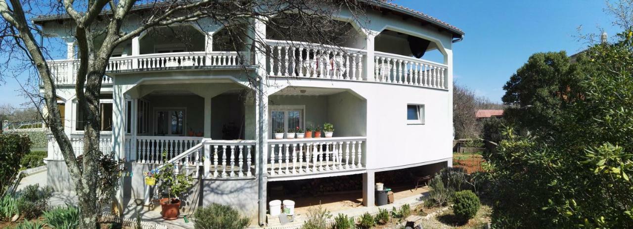 Apartment Pezic Крк Экстерьер фото