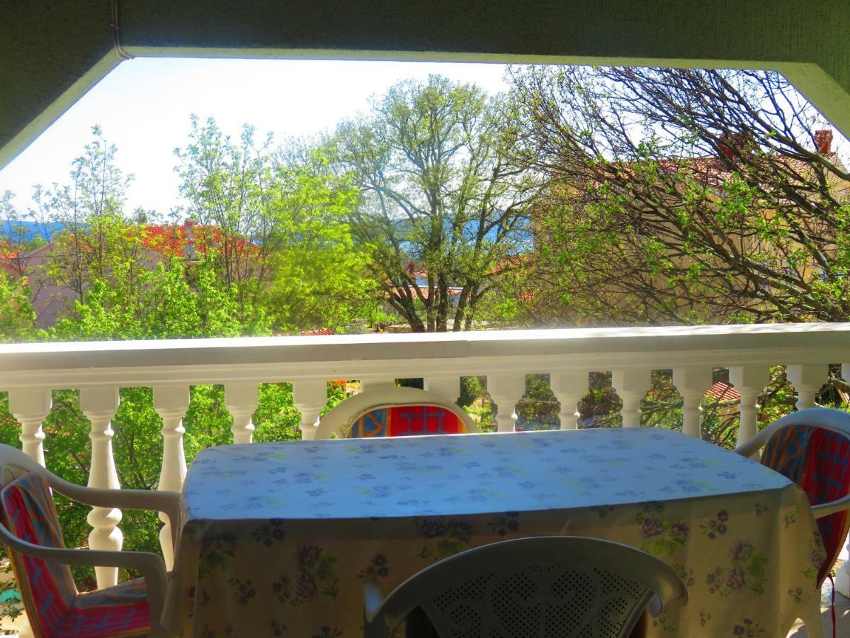 Apartment Pezic Крк Экстерьер фото